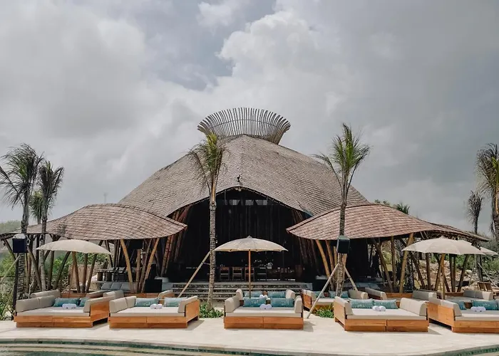 Arna And Ocean Lounge 5*
