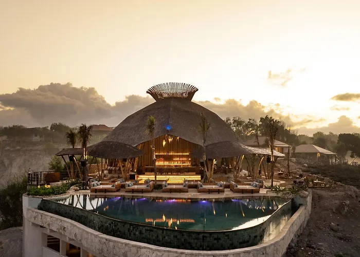 Arna And Ocean Lounge Nusa Lembongan