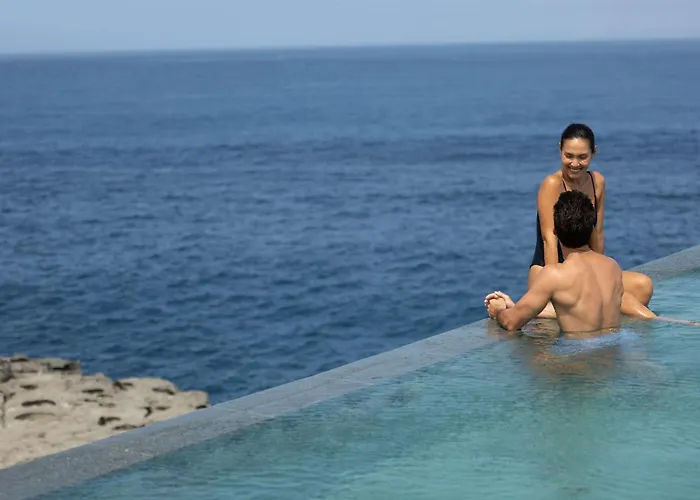 Arna And Ocean Lounge